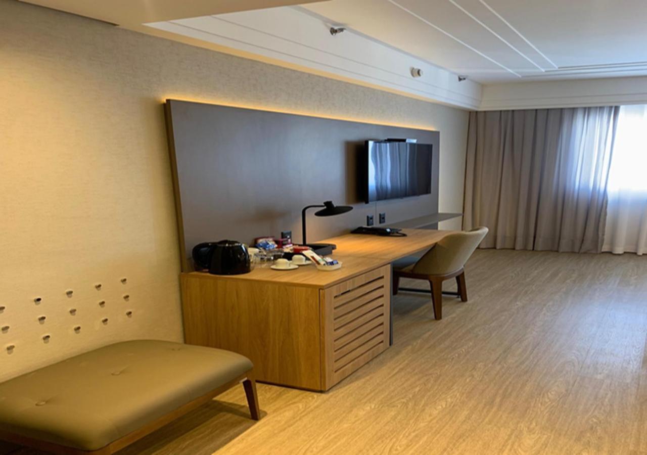 Radisson Alphaville Barueri Exterior foto A room at the hotel